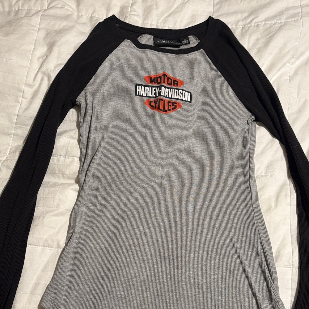 Harley-Davidson Women's Black and Gray Long Sleeve Tee